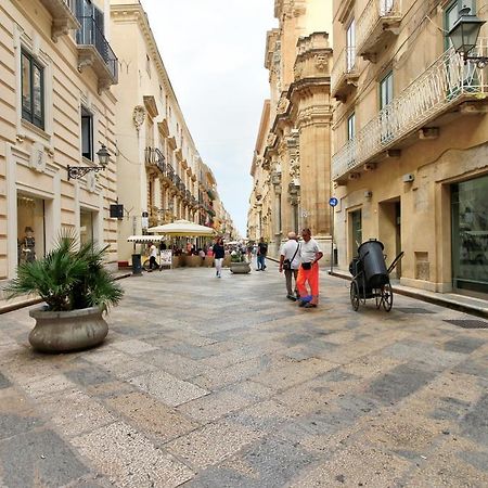 Calvano Apartments Τράπανι Εξωτερικό φωτογραφία