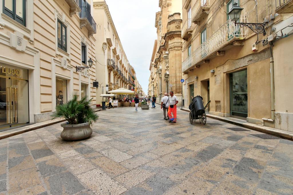 Calvano Apartments Τράπανι Εξωτερικό φωτογραφία